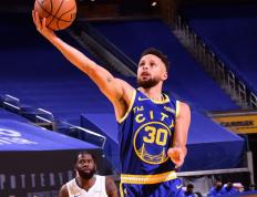 PG游戏官网登录入口-凯大仙寂寞无边，詹皇绝地复仇