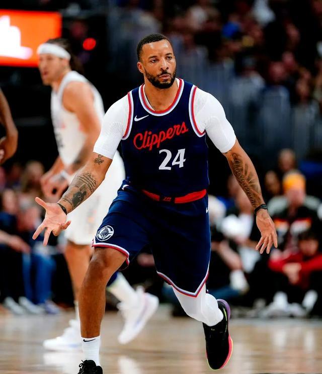 PG电子线上登入-斯洛文尼亚主场濒临失败，胜利险象环生