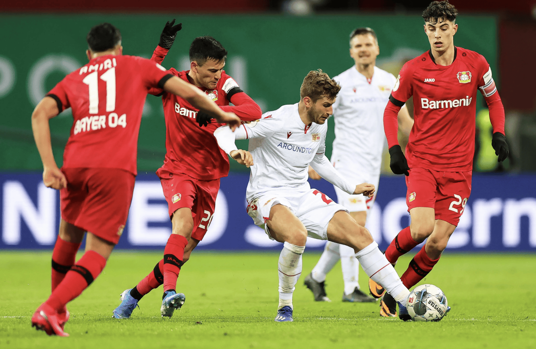 PG电子线上登入-沃尔夫斯堡主场逼平霍芬海姆，稳固德甲前五位置